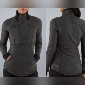 Lululemon Grey Baserunner 1/2 Zipper Jacket Pullover size 12